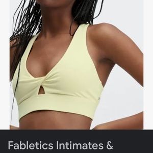 Fabletics Used Oasis twist bra- light lemon